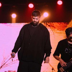 دانلود آهنگ دایان خسته شدم